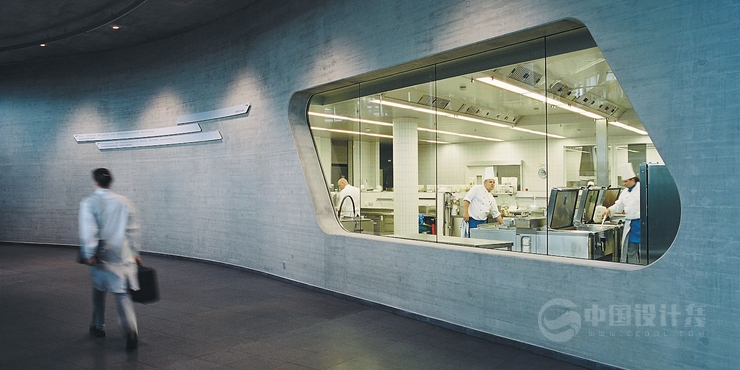 寶馬萊比錫工廠導視設計