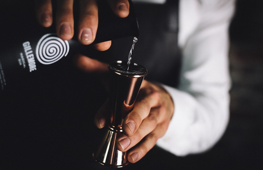 神奇松子酒瓶型包裝設計，全新視覺體驗