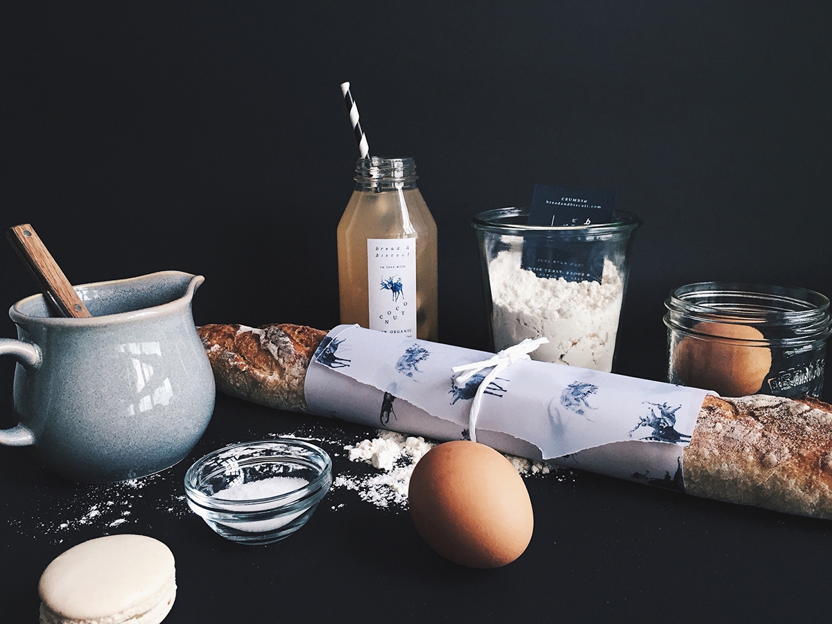 概念化早餐，面包與餅干食品飲料包裝設(shè)計