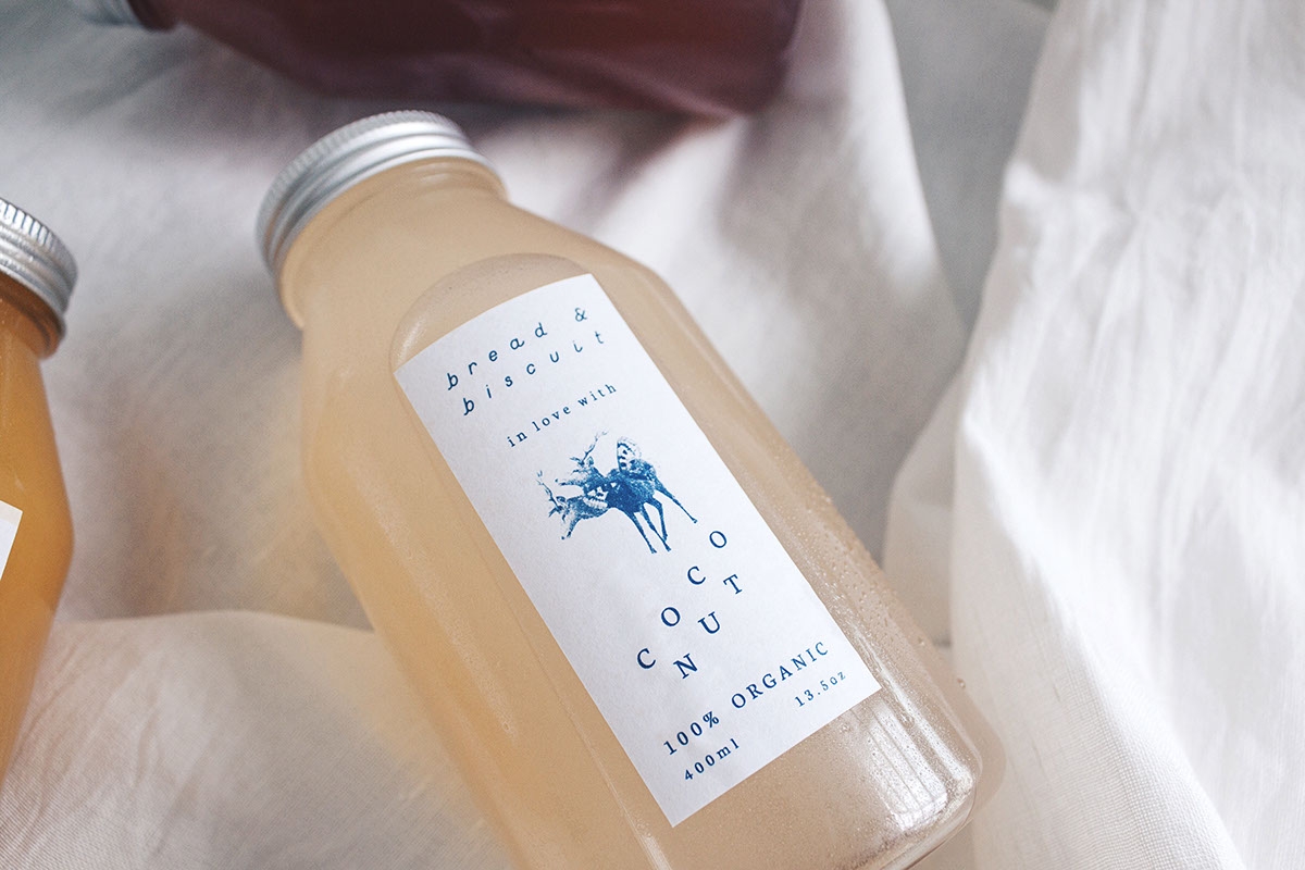 概念化早餐，面包與餅干食品飲料包裝設(shè)計