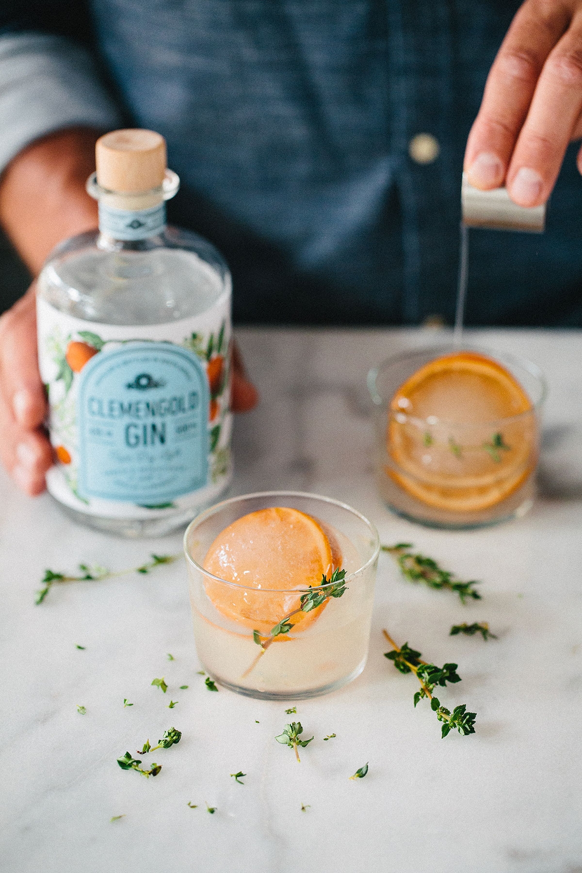 經(jīng)典海角干燥風(fēng)格，淡淡的柑橘味白酒包裝設(shè)計(jì)