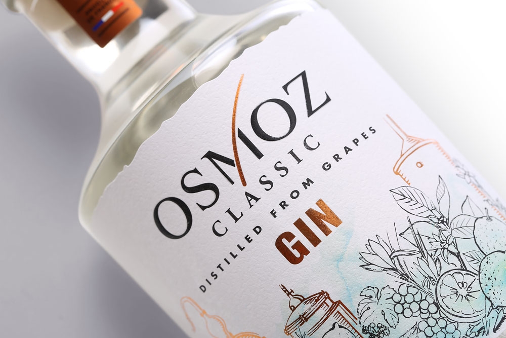 水彩素描式的杜松子酒包裝設計