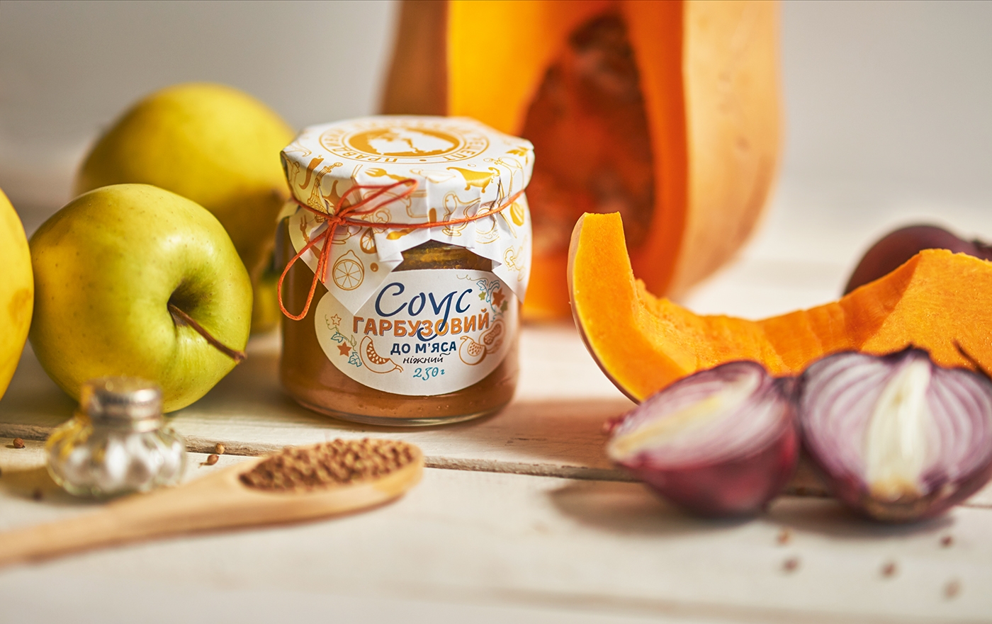 罐裝辣椒醬，南瓜醬食品包裝設計